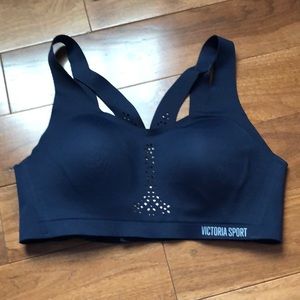 Victoria Sport Racerback bra